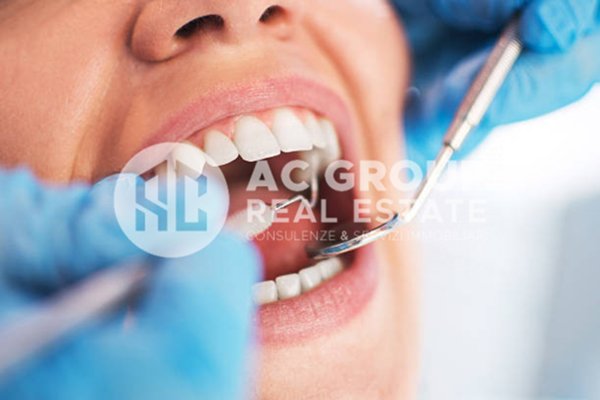 negozio in vendita a Saronno