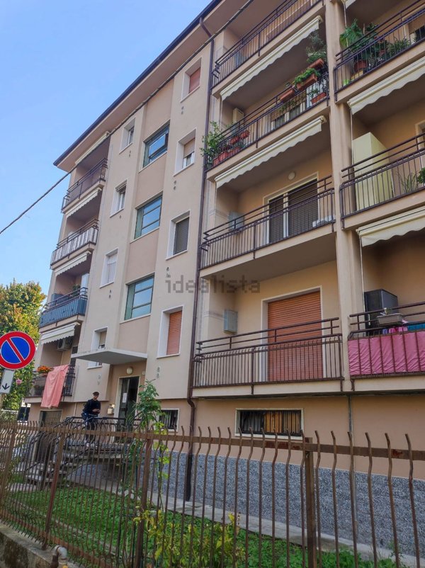 appartamento in vendita a Saronno