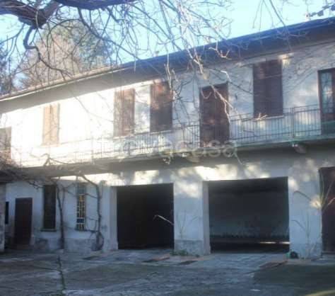 appartamento in vendita a Saronno