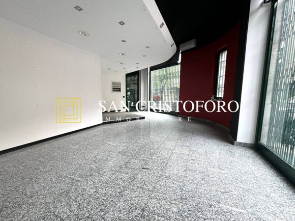 negozio in vendita a Saronno