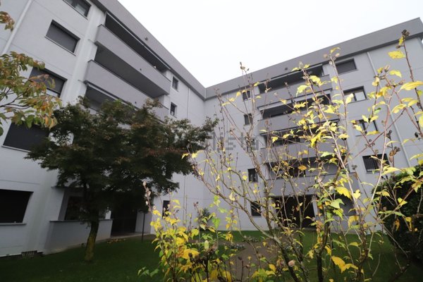 appartamento in vendita a Saronno