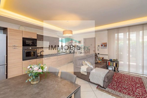 appartamento in vendita a Saronno