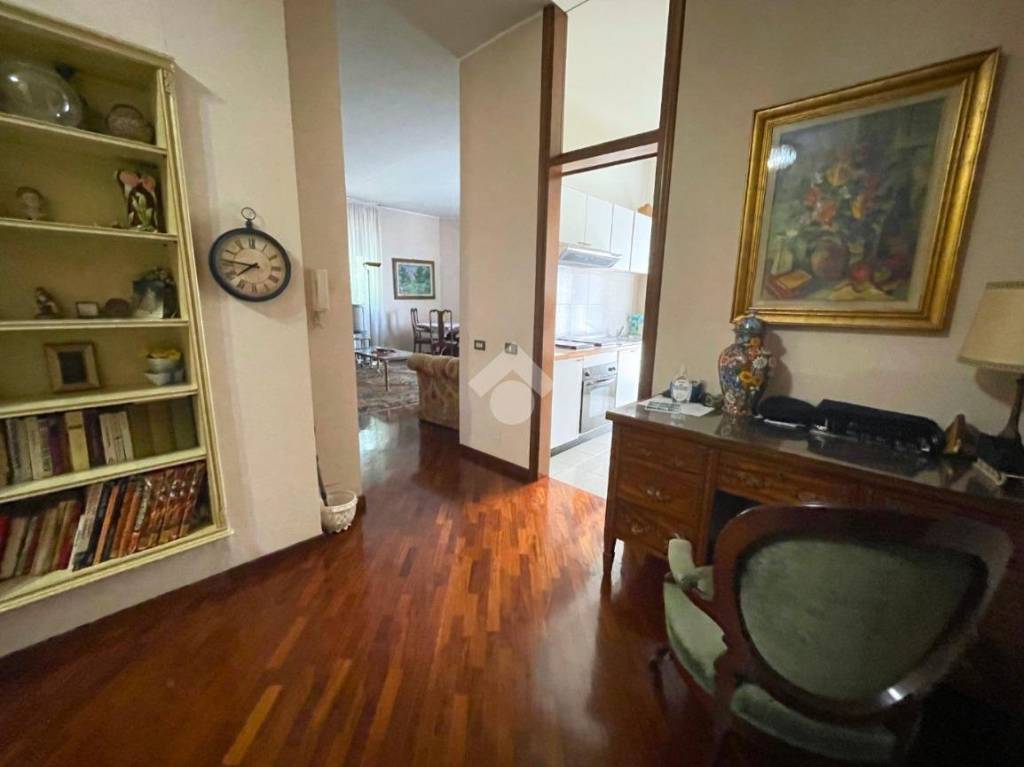 appartamento in vendita a Saronno