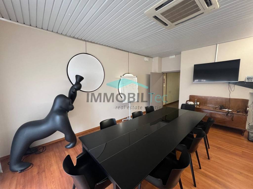 ufficio in vendita a Saronno