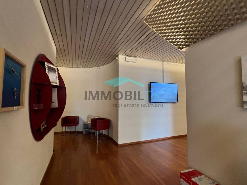 ufficio in vendita a Saronno