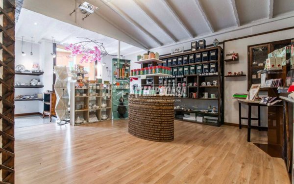 negozio in vendita a Saronno