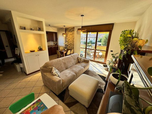 appartamento in vendita a Saronno