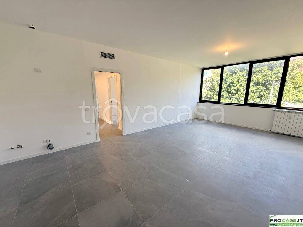 appartamento in vendita a Saronno