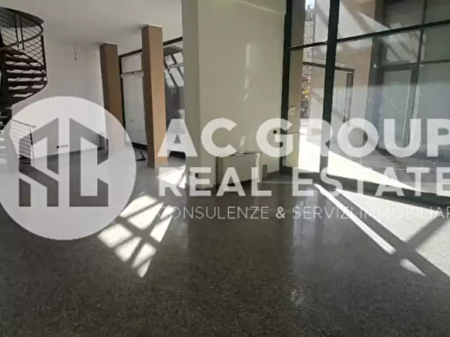 negozio in vendita a Saronno