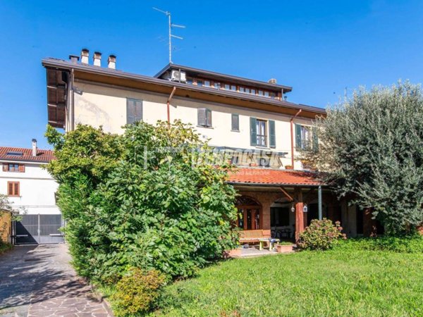 appartamento in vendita a Saronno