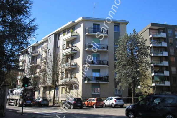 appartamento in vendita a Saronno