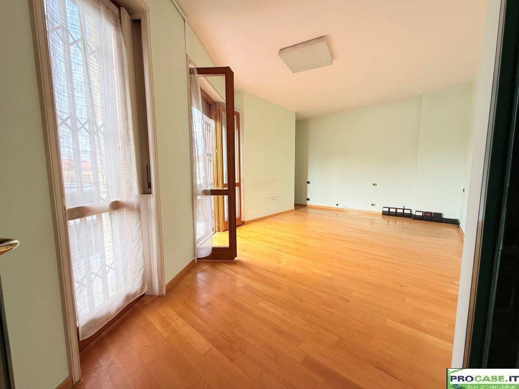 appartamento in vendita a Saronno