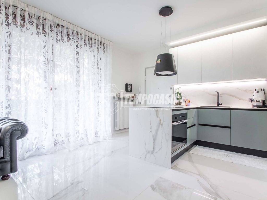 appartamento in vendita a Saronno