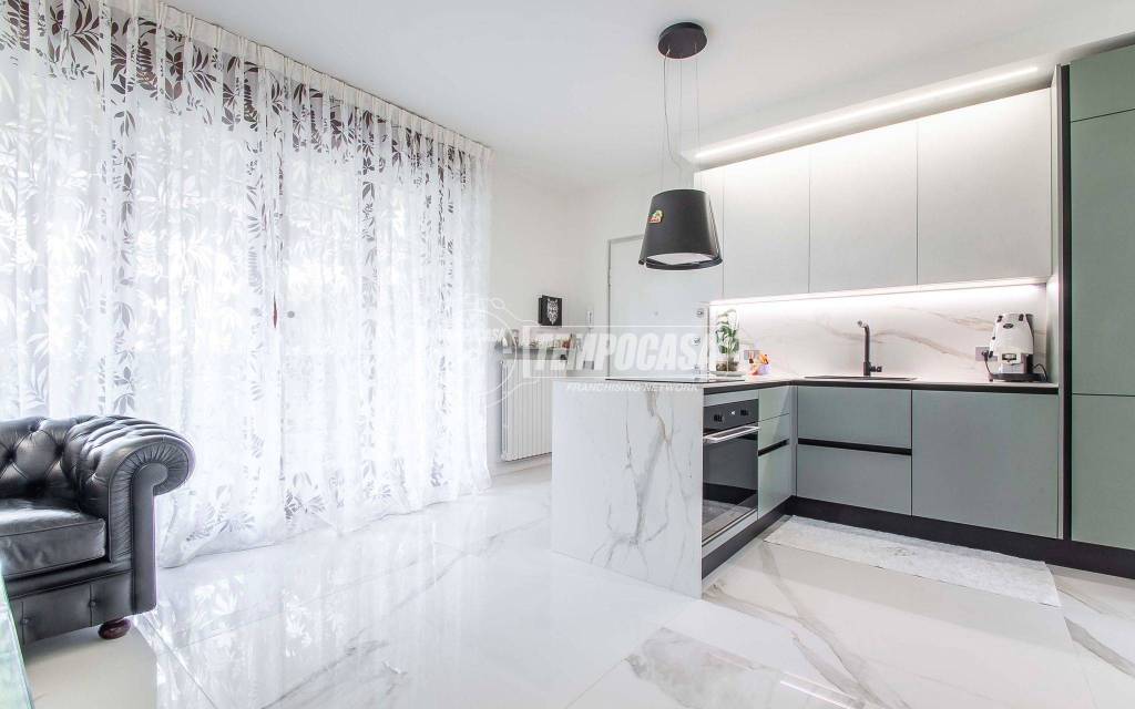 appartamento in vendita a Saronno