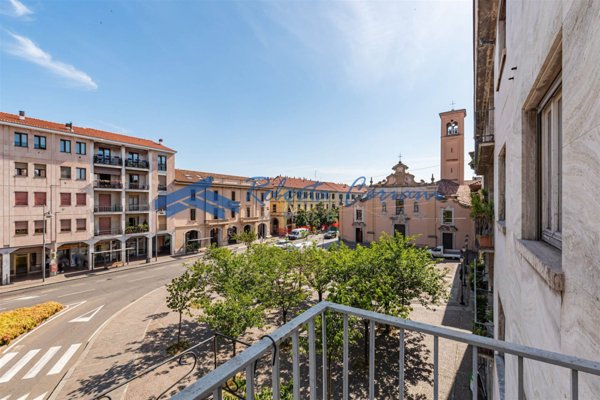 appartamento in vendita a Saronno