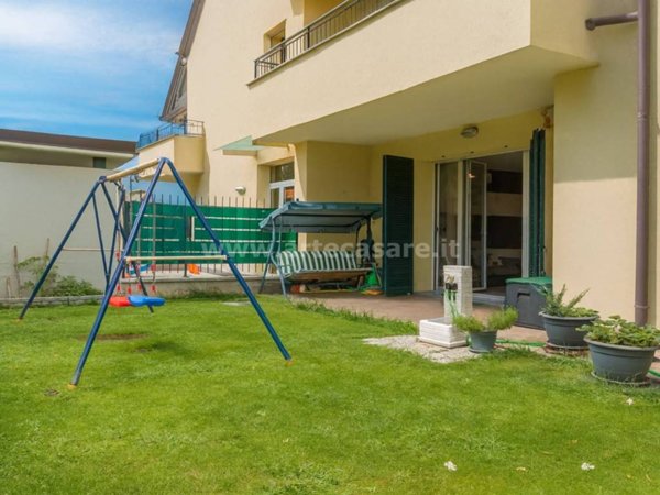 appartamento in vendita a Saronno