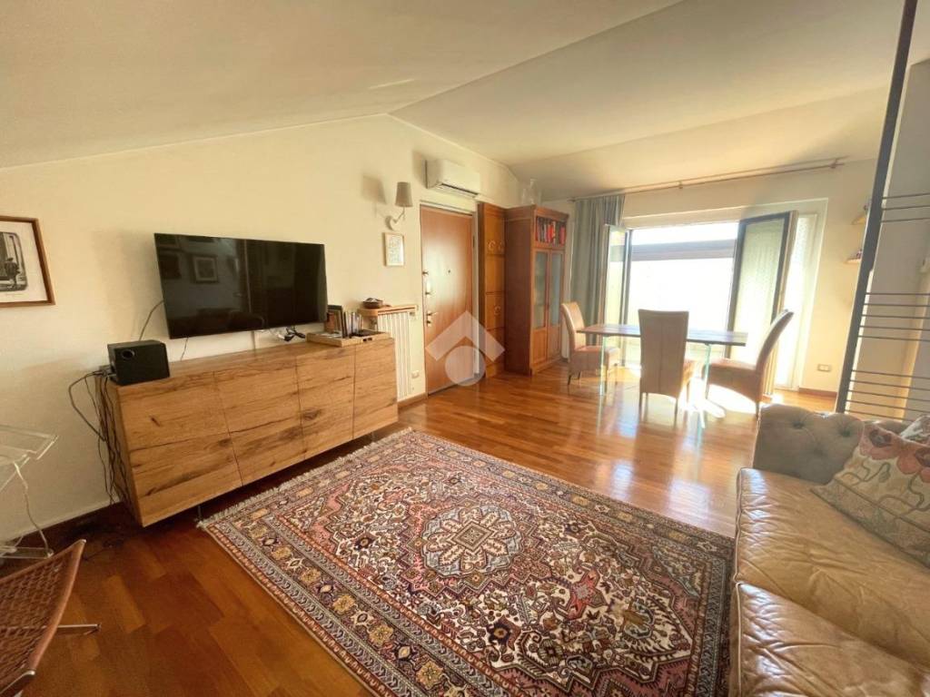 appartamento in vendita a Saronno