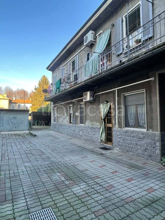 appartamento in vendita a Saronno