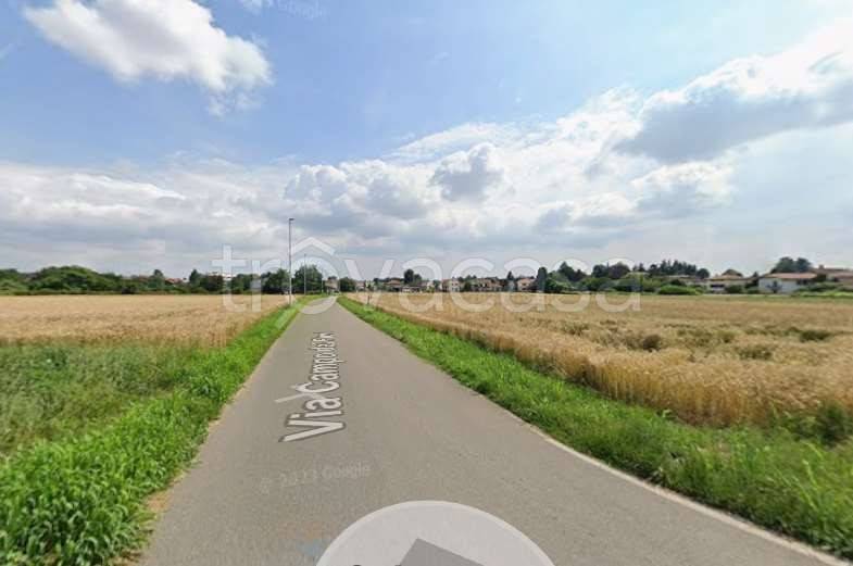 terreno edificabile in vendita a Saronno in zona Campo dei Fiori