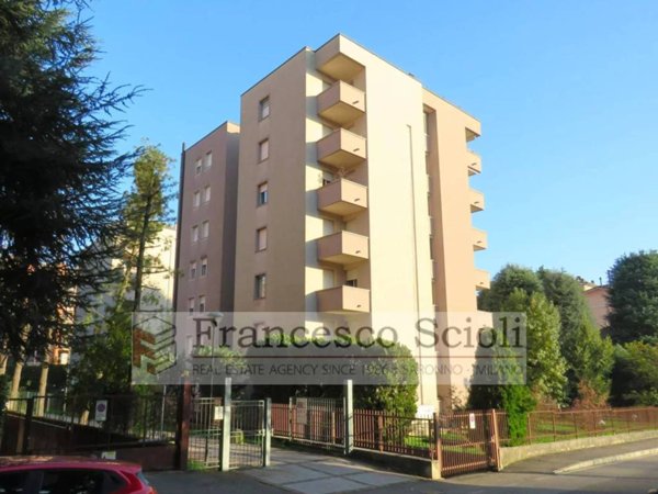 appartamento in vendita a Saronno