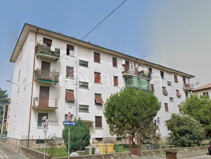 appartamento in vendita a Saronno