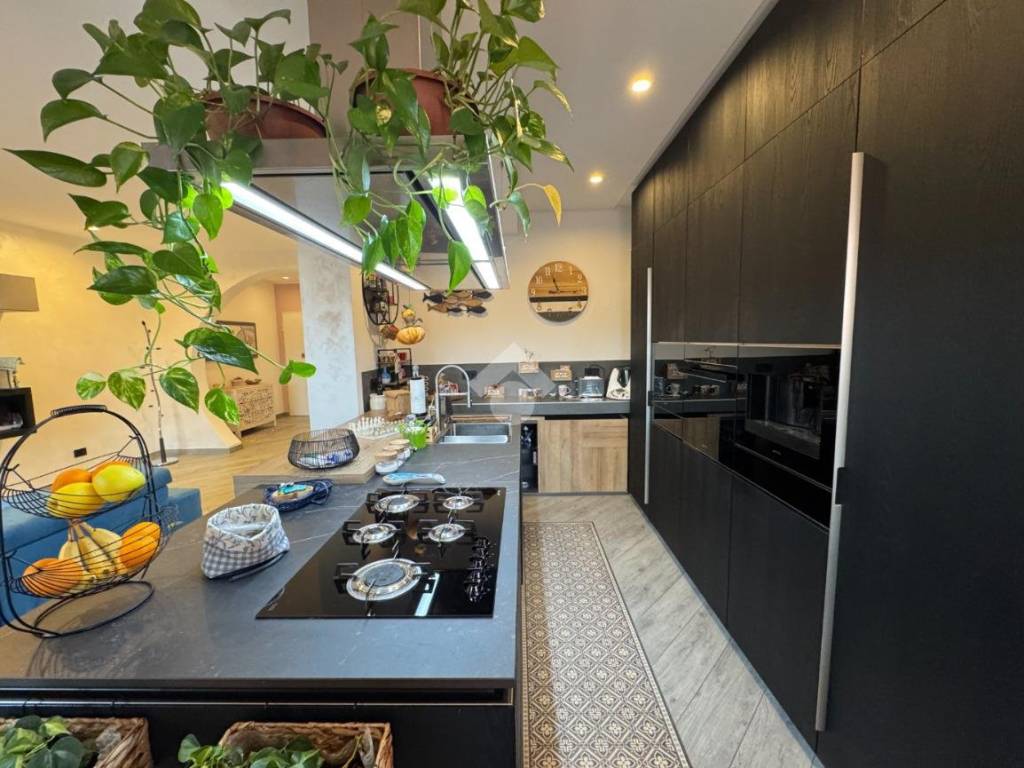 appartamento in vendita a Saronno