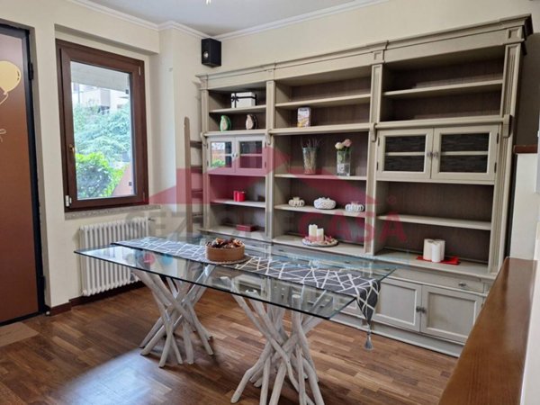 casa indipendente in vendita a Saronno