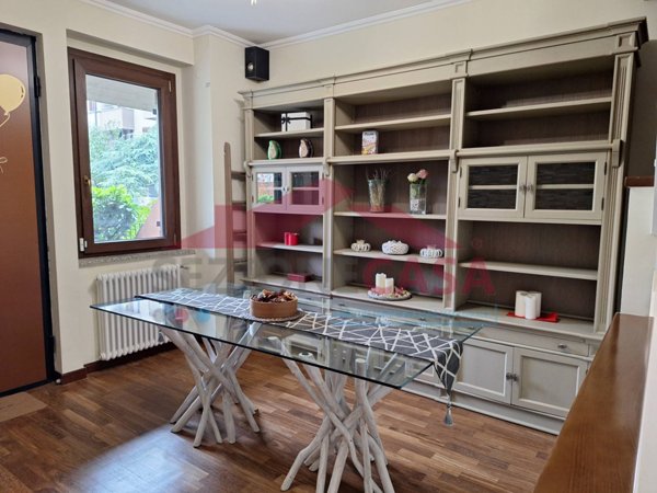 casa indipendente in vendita a Saronno