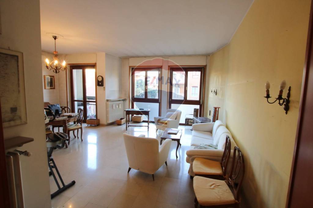 appartamento in vendita a Saronno