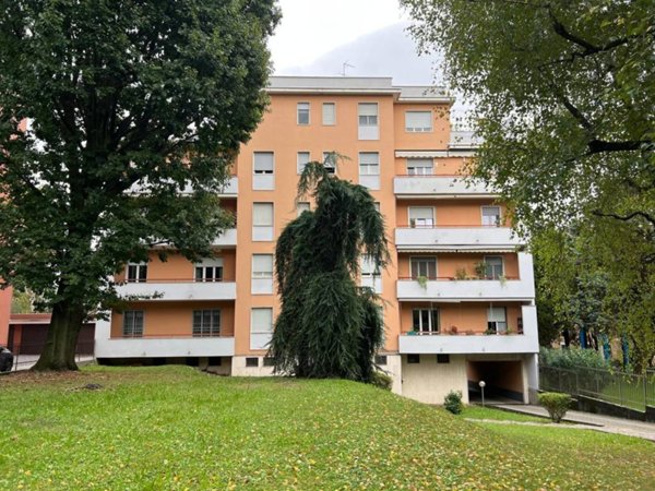 appartamento in vendita a Saronno