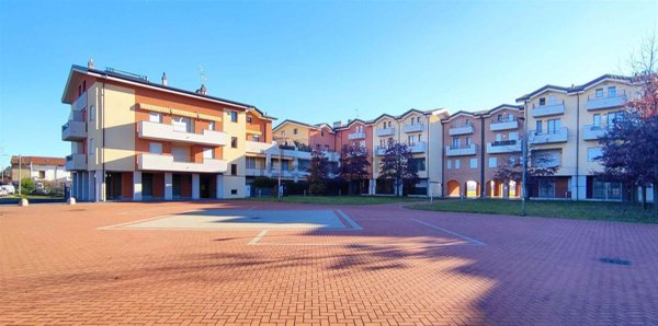 appartamento in vendita a Saronno in zona Cascina Colombara