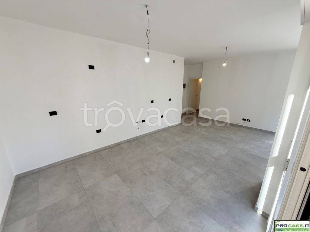 appartamento in vendita a Saronno