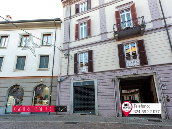 negozio in vendita a Saronno