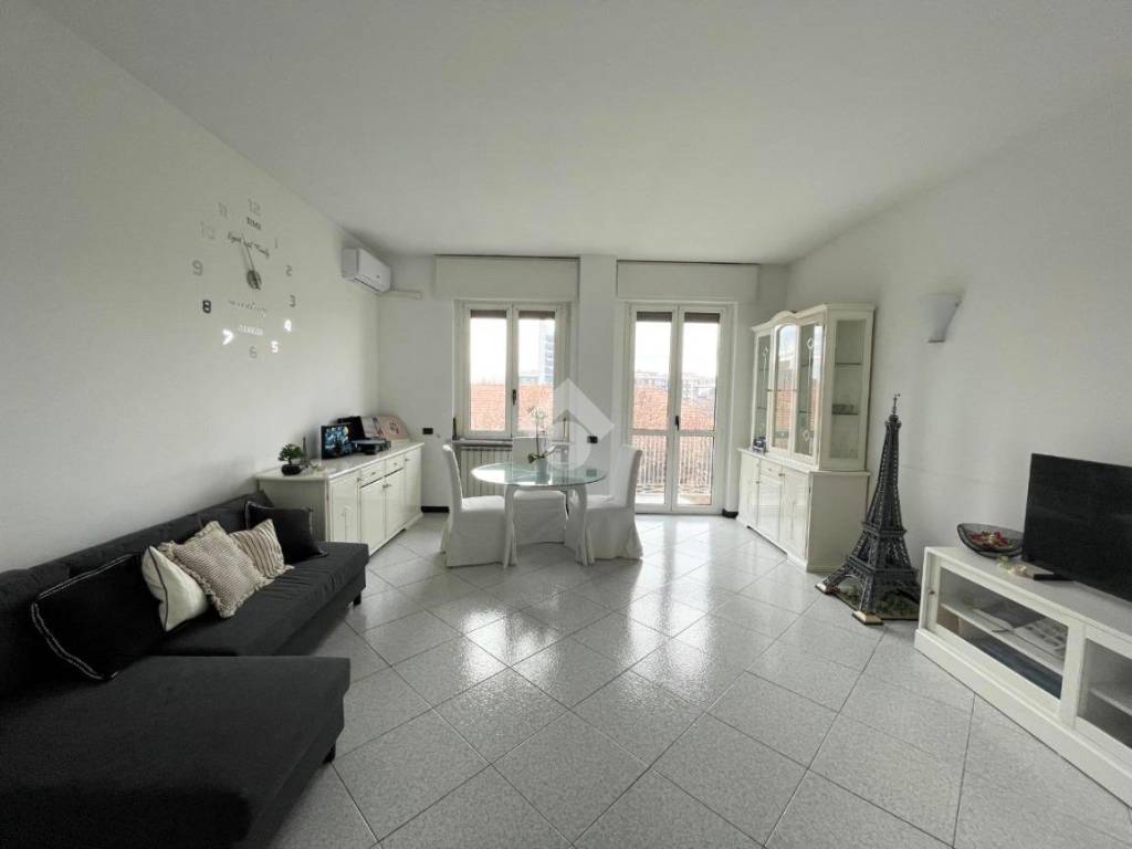 appartamento in vendita a Saronno