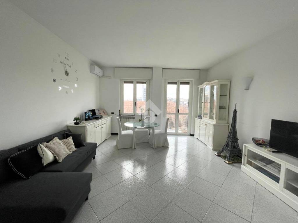 appartamento in vendita a Saronno