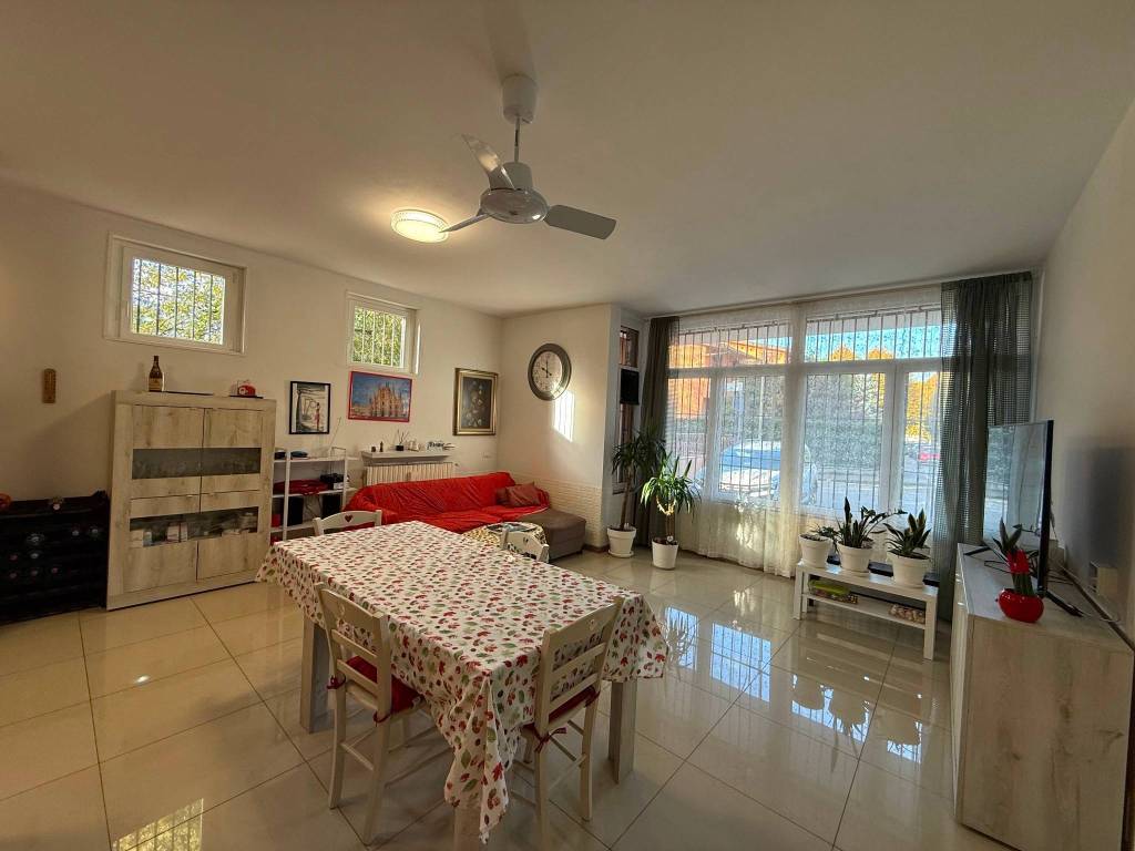 appartamento in vendita a Saronno