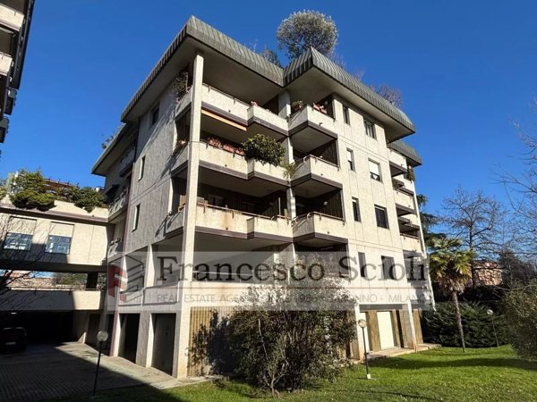 appartamento in vendita a Saronno