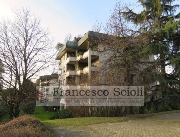 appartamento in vendita a Saronno