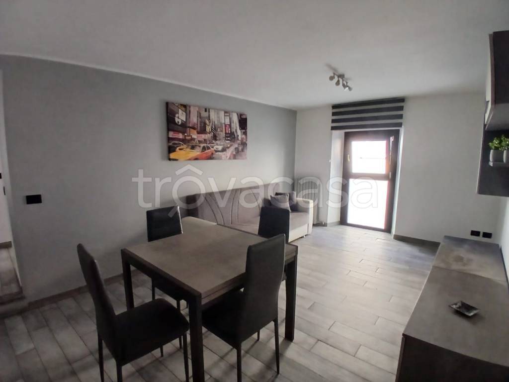 appartamento in vendita a Saronno