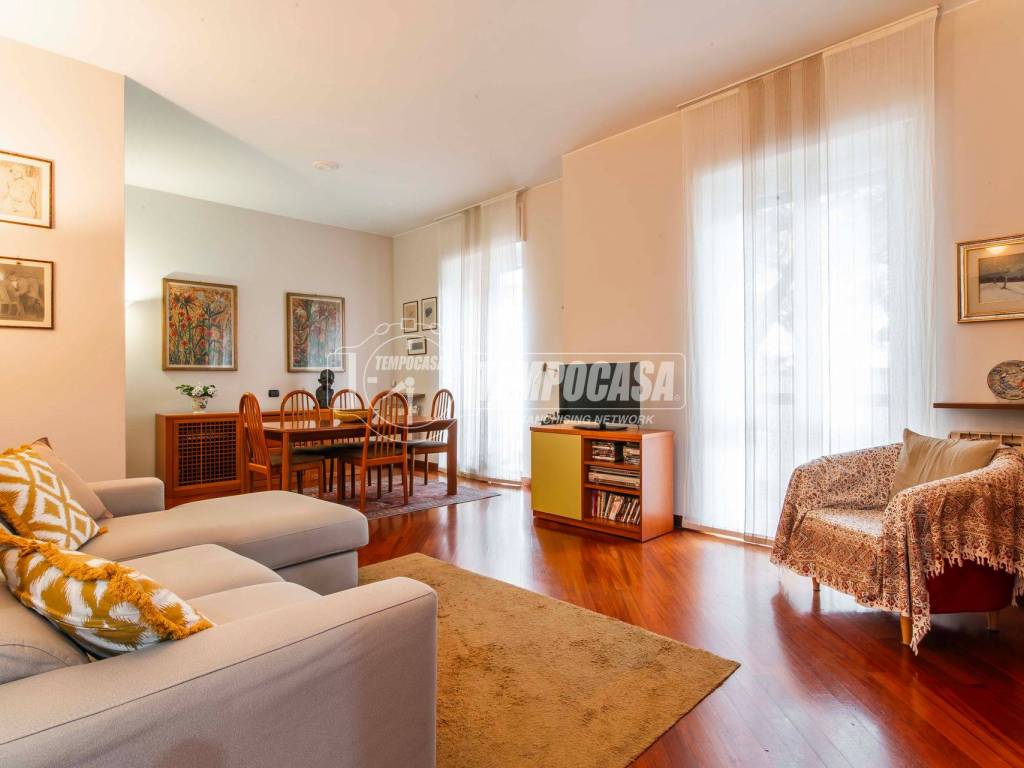 appartamento in vendita a Saronno