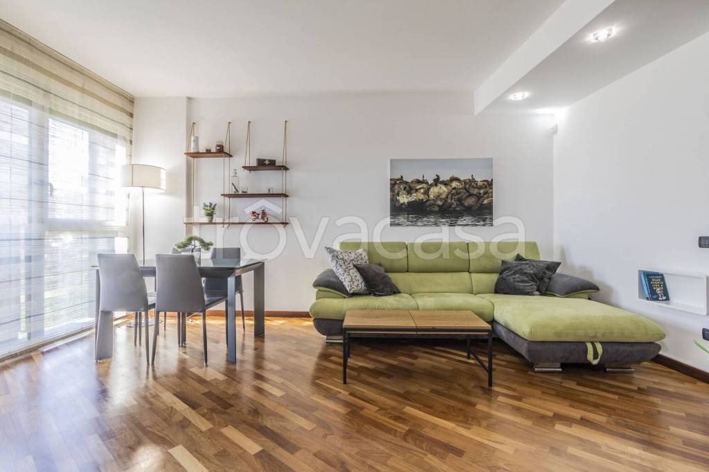 appartamento in vendita a Saronno