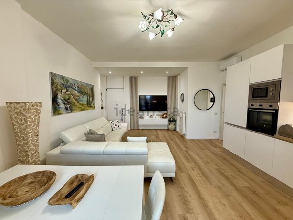 appartamento in vendita a Saronno