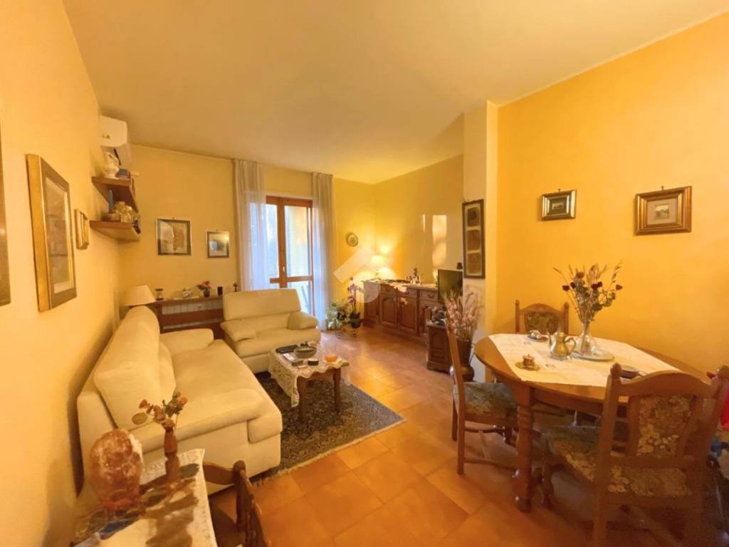 appartamento in vendita a Saronno