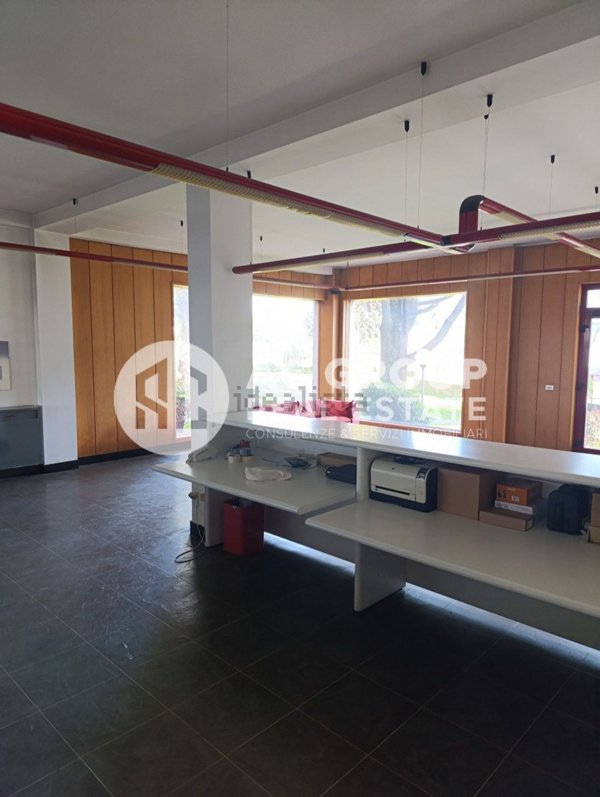 locale di sgombero in vendita a Saronno