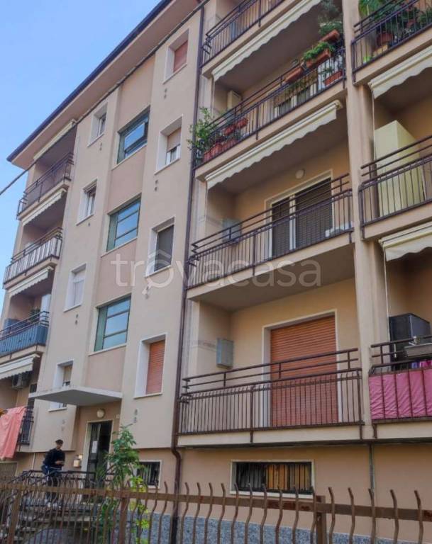 appartamento in vendita a Saronno
