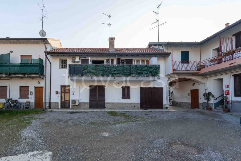 appartamento in vendita a Saronno