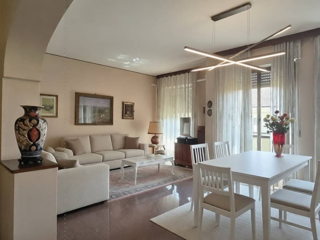 appartamento in vendita a Saronno