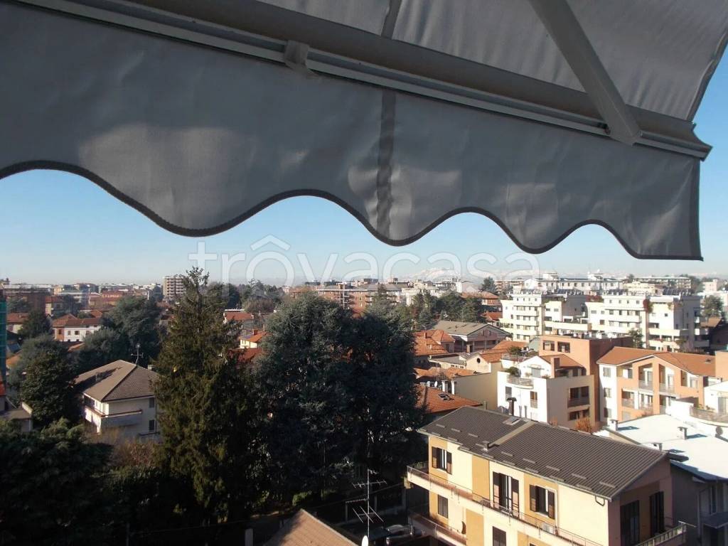 appartamento in vendita a Saronno