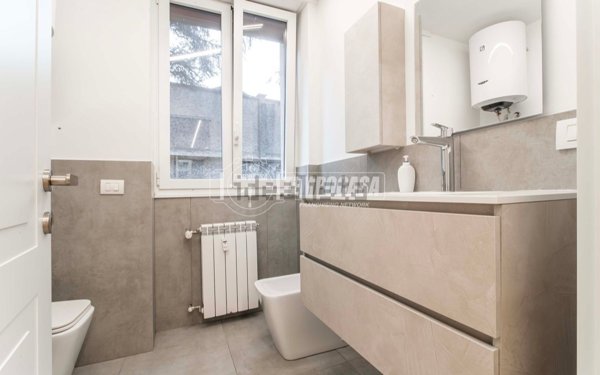 ufficio in vendita a Saronno