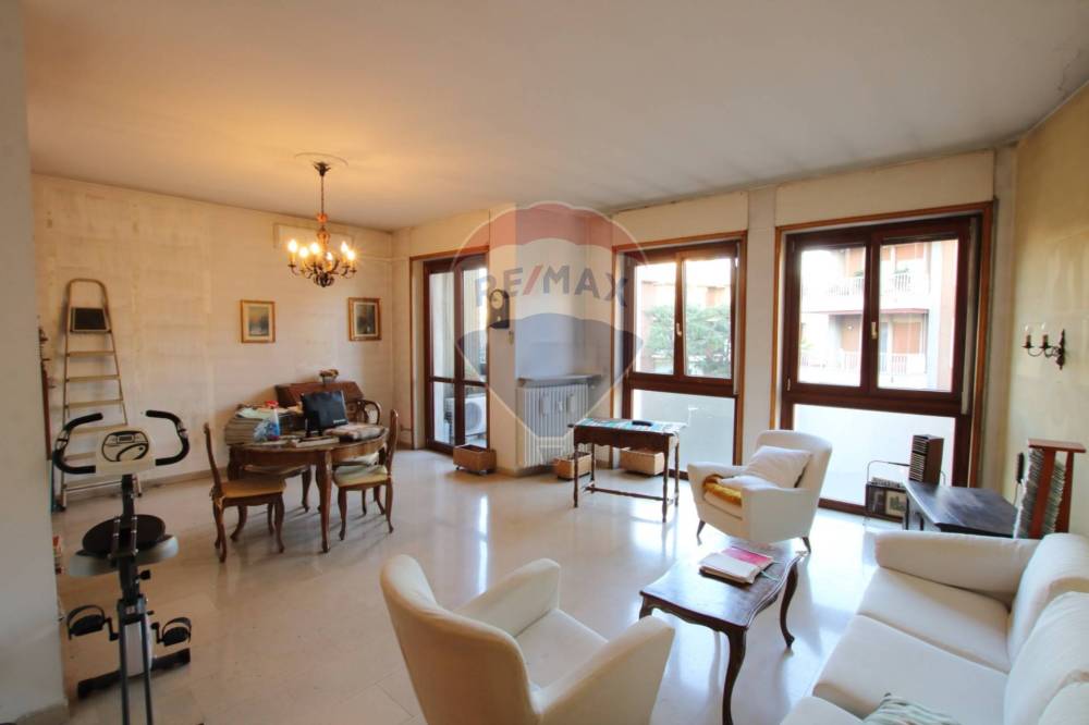 appartamento in vendita a Saronno